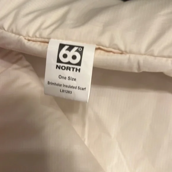 66 Degrees North Iceland Brinholar Insulated Scarf in Cream